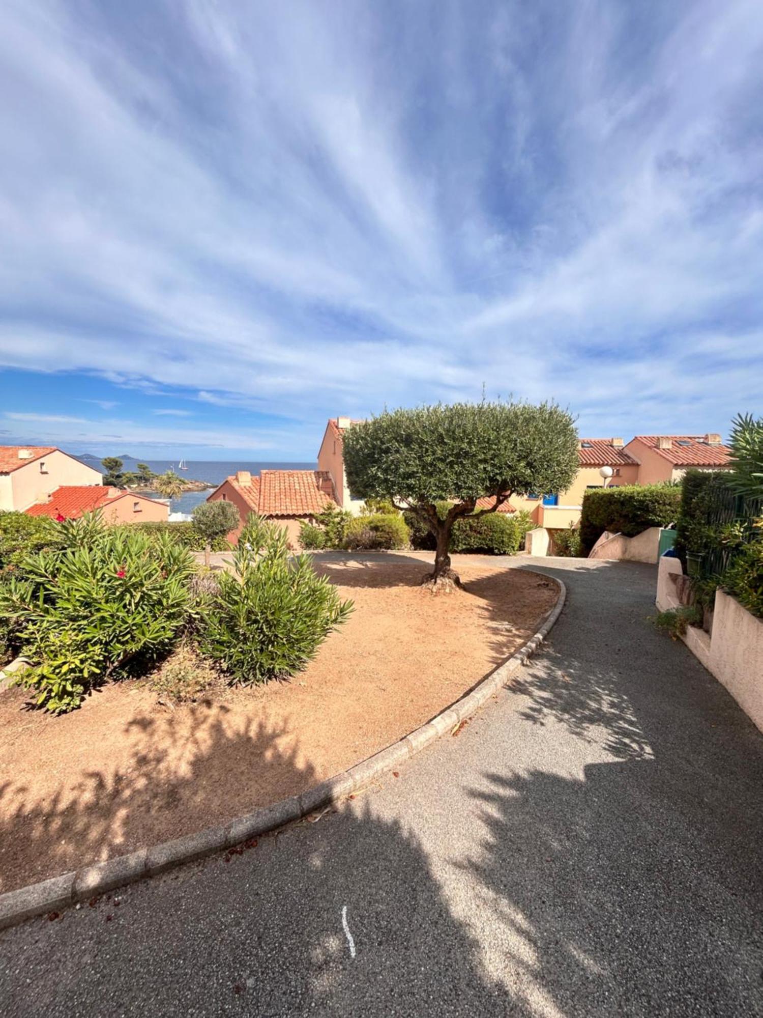Appart Le Grand Bleu Saint Aygulf Fréjus المظهر الخارجي الصورة